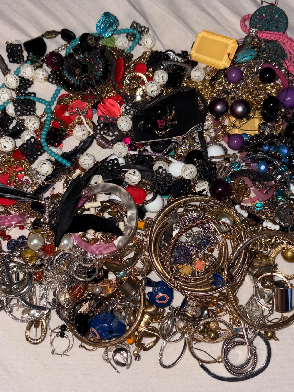 Wearable jewelry lot bundle gold silver beads costume jewels bag of jewelry